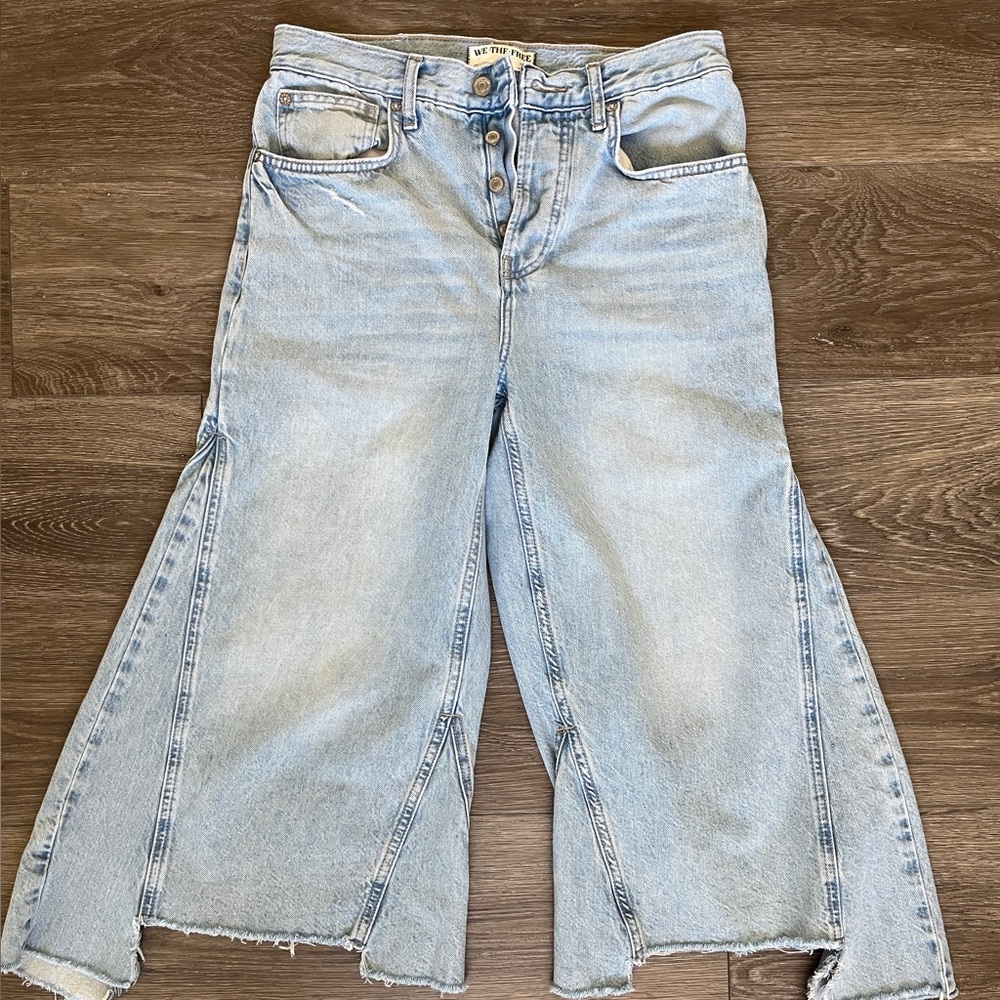We The Free Ripple Wide Leg Crop Jeans in Light Wash